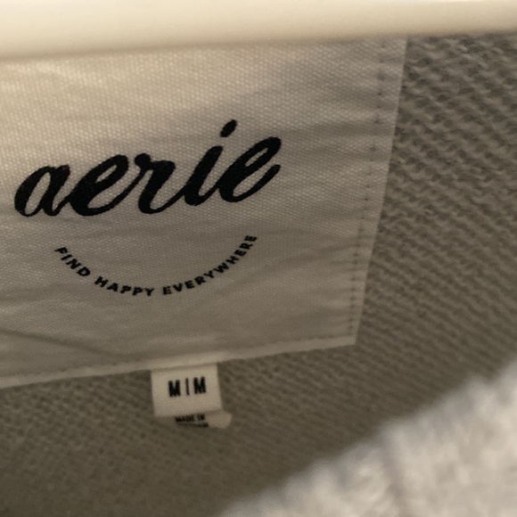 Aerie crewneck - Picture 2 of 3
